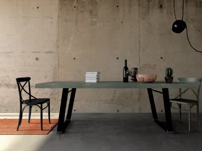 Tavolo in legno e metallo di Fratelli Mirandola